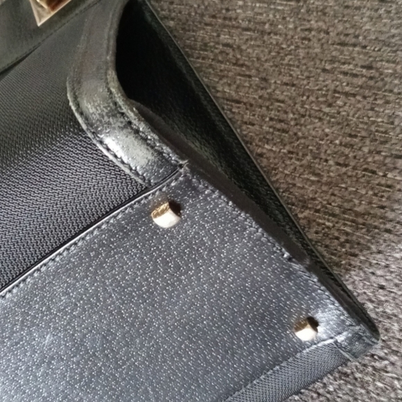 🖤VTG Ferragamo🖤 - BW-21 1850 Top Handle Nylon/Leather Bag - Picture 8 of 16